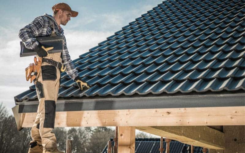 How Much Does It Cost to Change the Roof of an Old House Just Brits